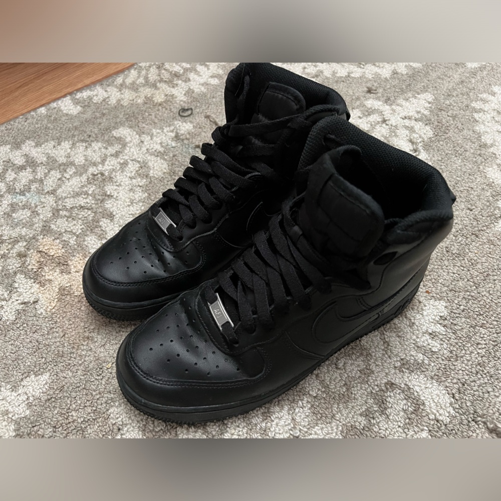 Nike AF1 women’s size 9